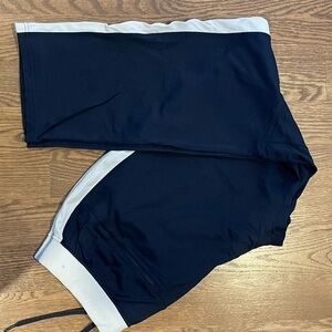 Lululemon Division Track Pant 32”. XL
